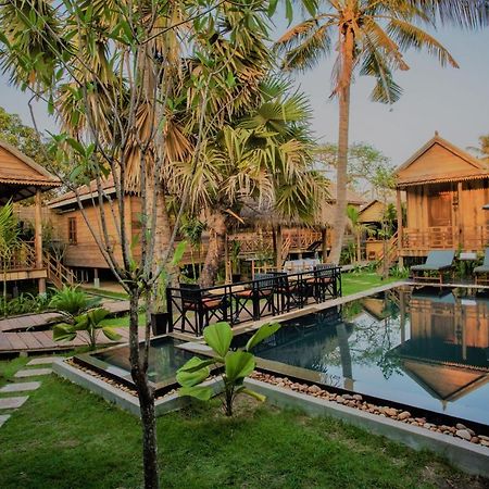 The Wood Family Retreat Hotel Phumi Trapeang Rung Ngoại thất bức ảnh