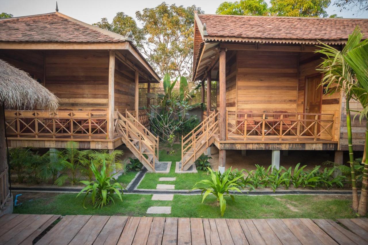 The Wood Family Retreat Hotel Phumi Trapeang Rung Ngoại thất bức ảnh