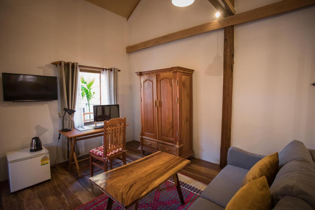 The Wood Family Retreat Hotel Phumi Trapeang Rung Ngoại thất bức ảnh