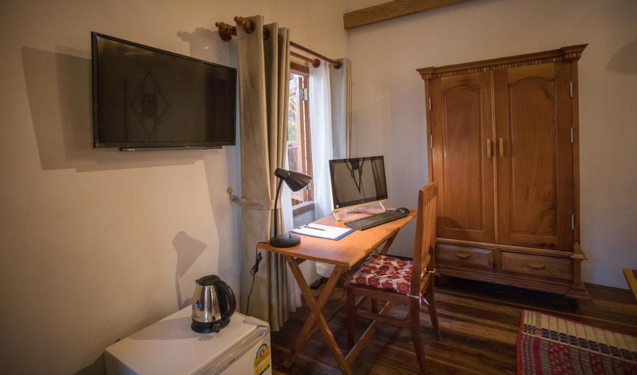 The Wood Family Retreat Hotel Phumi Trapeang Rung Ngoại thất bức ảnh