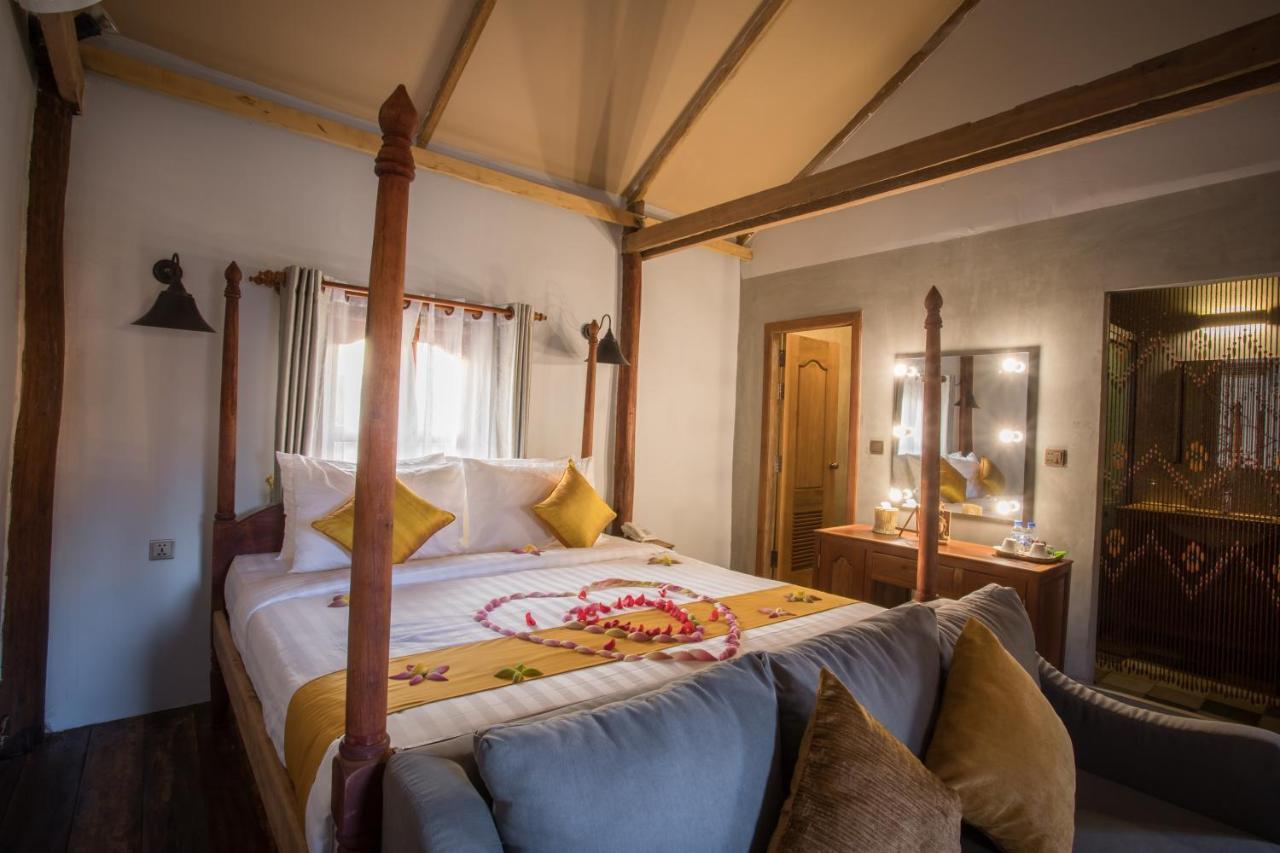 The Wood Family Retreat Hotel Phumi Trapeang Rung Ngoại thất bức ảnh